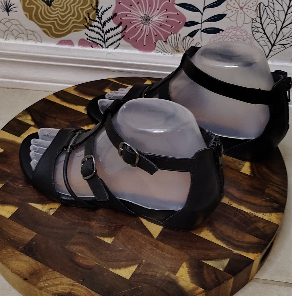 Montana black leather sandals Size 6 - Picture 3 of 9